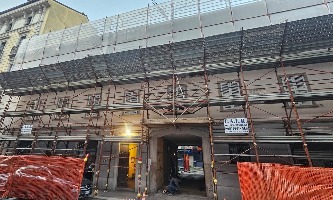 Ponteggi per accesso alla copertura